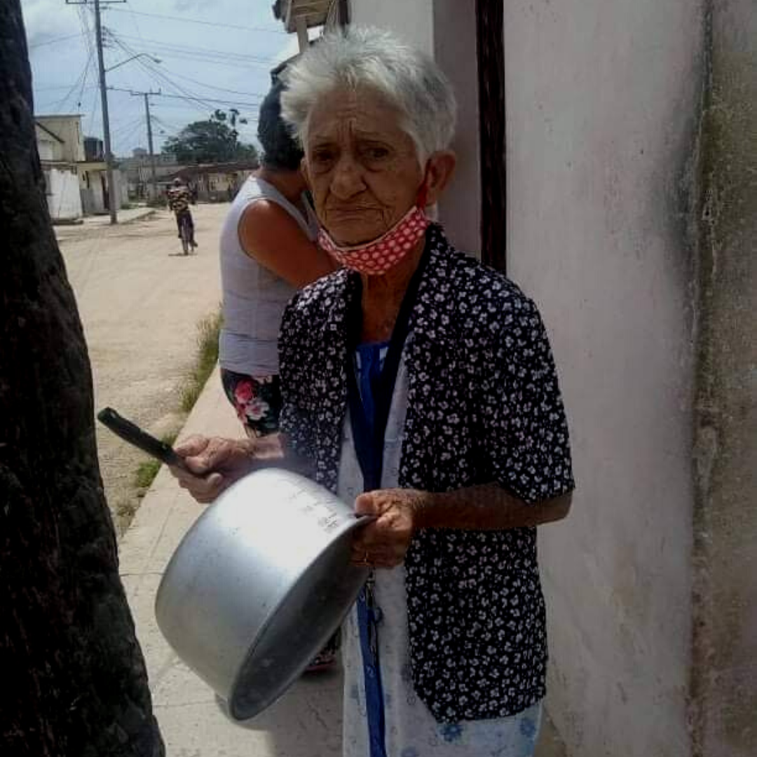 El policía y la mercenaria