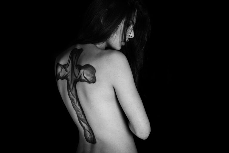Mujer tatuada
