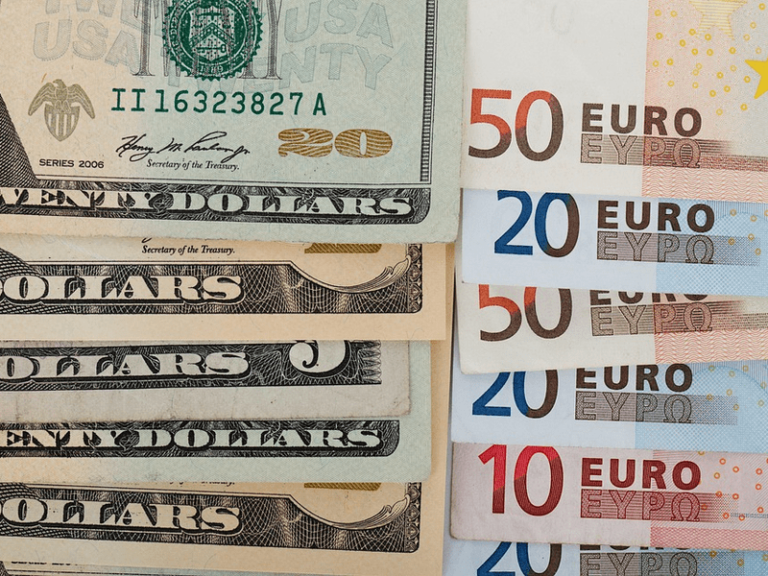 Exchange market: dollars and euros.