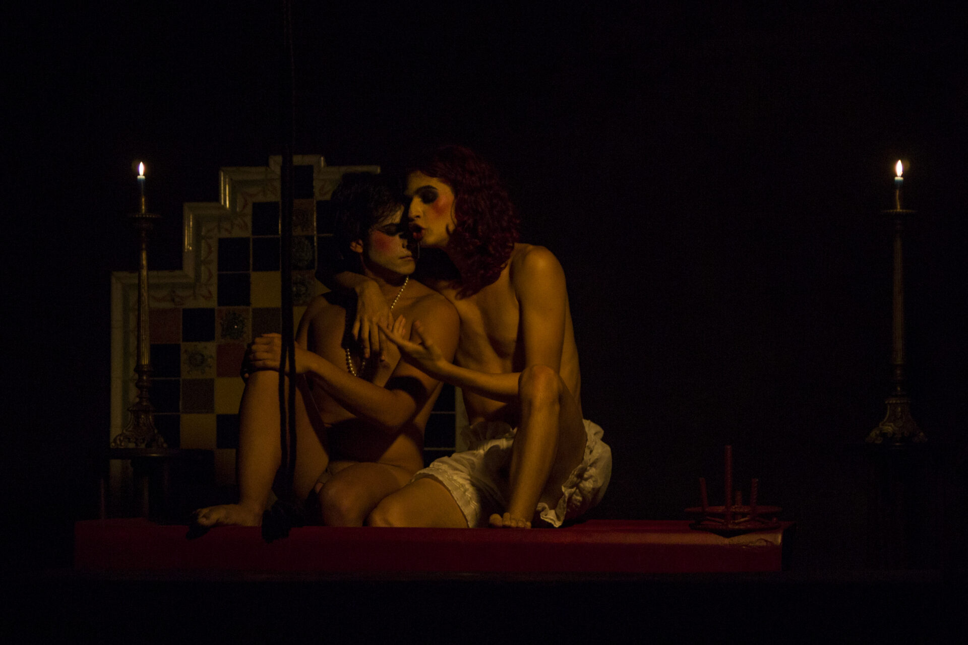 Puesta en escena de Ricardo II por Perséfone Teatro