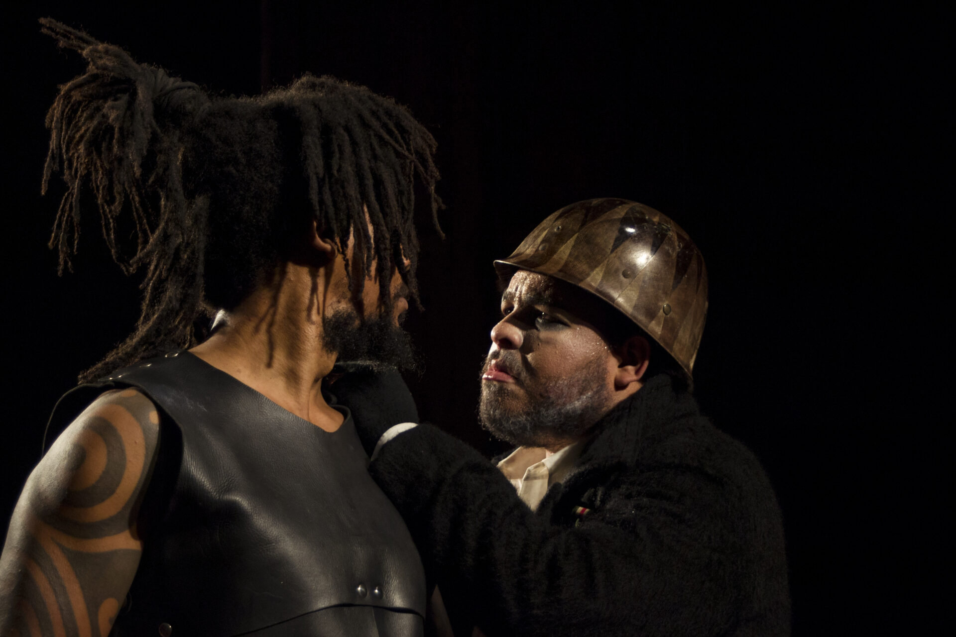 Puesta en escena de Ricardo II por Perséfone Teatro