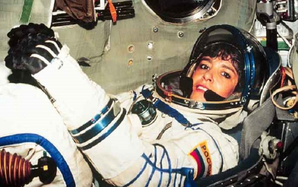 Claudie Haigneré, primera mujer francesa en viajar al Espacio, en 1996.