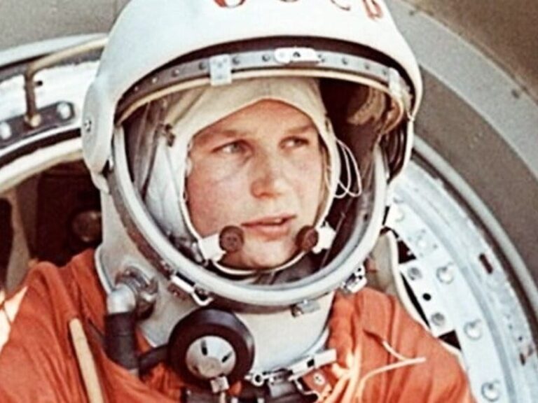 foto de la astronauta rusa Valentina Tereshkova, primera mujer en viajar al Espacio.