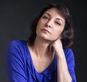 Daína Chaviano, escritora cubana.