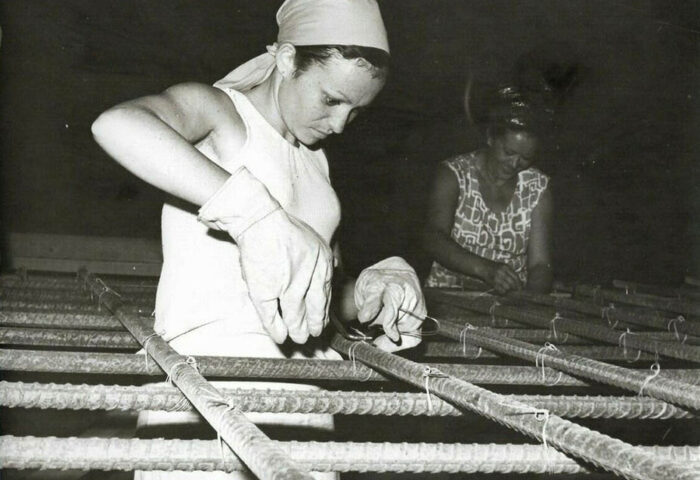 Incorporación de la mujer al trabajo en los años 1960.