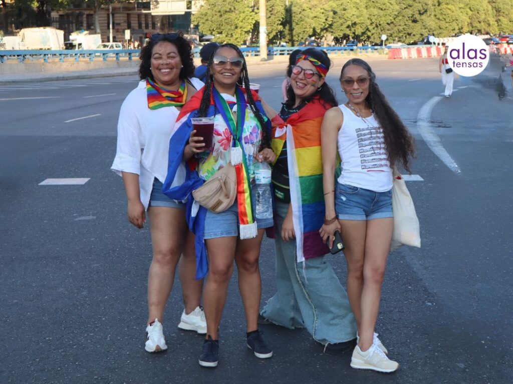 Activistas cubanas en el Orgullo de Madrid.