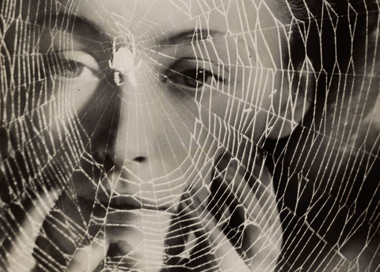 Dora Maar: "Los años esperan por ti" (1935), fragmento.