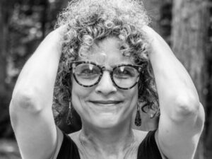 Elvia rosa Castro crítica de arte y curadora
