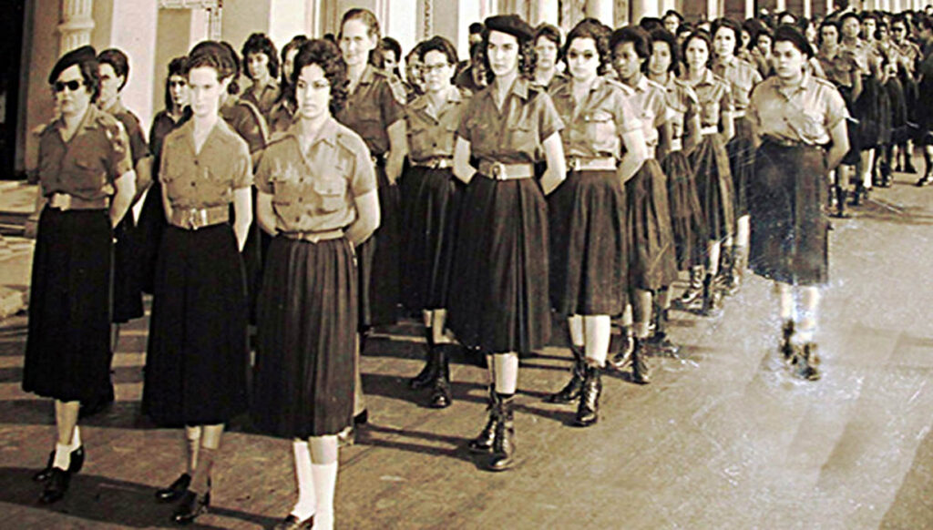 Milicias Nacionales Revolucionarias Femeninas, fundadas en 1959.