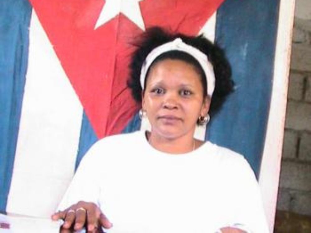 Donaida Pérez desafía la represión cubana y se niega a asistir a citación del Tribunal de Placetas