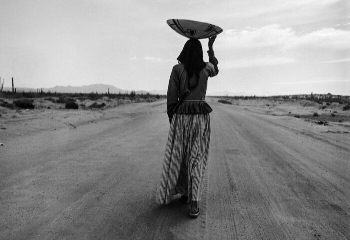 Graciela Iturbide: "Mujer seri" (1989).