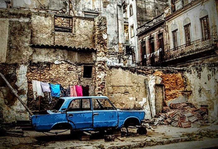La mala gestión estatal de la economía y la insensibilidad del gobierno agravan la pobreza en Cuba.