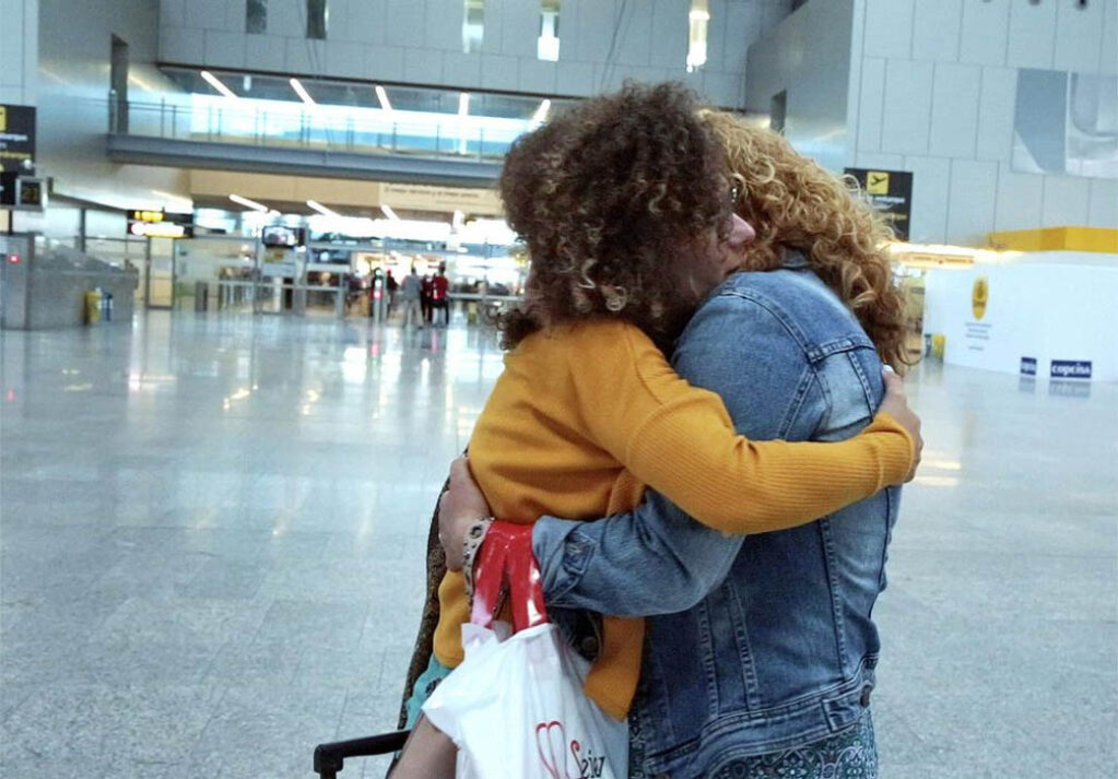 Fotograma del documental sobre el duelo migratorio "Entre dos tierras" (2024), de Javier Moreno Caballero.
