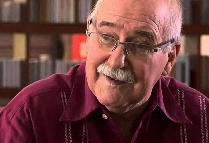 Reynaldo González (Ciego de Ávila, 1940), escritor cubano, Premio Nacional de Literatura.
