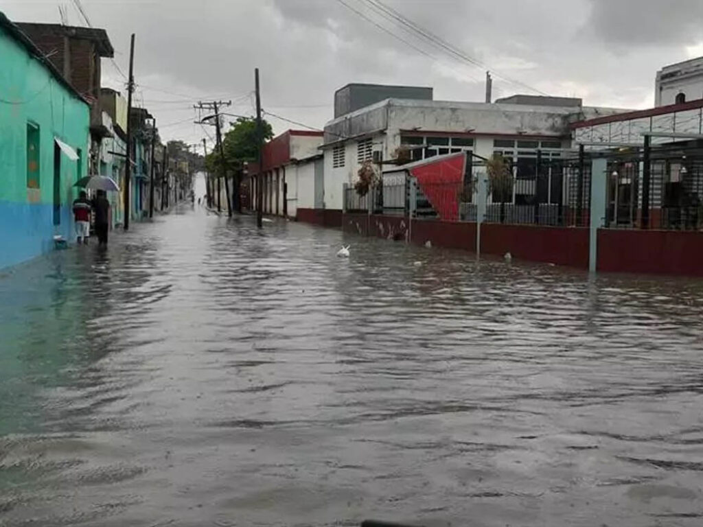 Inundaciones tras el paso de la tormenta tropical Imelda.
