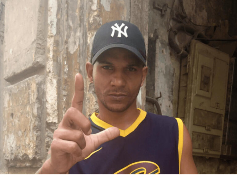 Maykel Osorbo, músico cubano