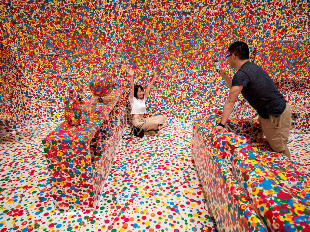 Yayoi Kusama: "Sala de obliteración" (2018).