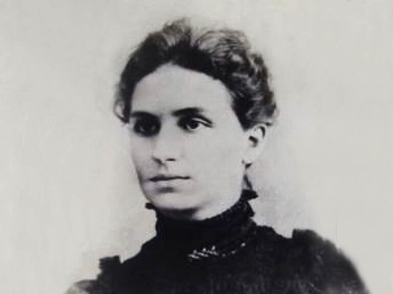 Laura Martínez de Carvajal (1869-1941), primera médica cubana.