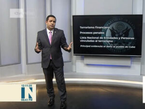 Vocero oficial del régimen cubano, Humberto López, acusa a "El Toque" en televisión nacional.