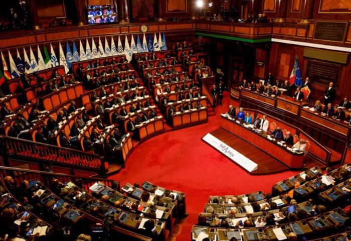 El Parlamento de Italia aprueba nueva ley que reconoce el feminicidio como un delito específico.