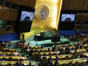 El presidente ucraniano, Volodymyr Zelenskyy, habla en la Asamblea General de ONU el 25 de septiembre de 2024.