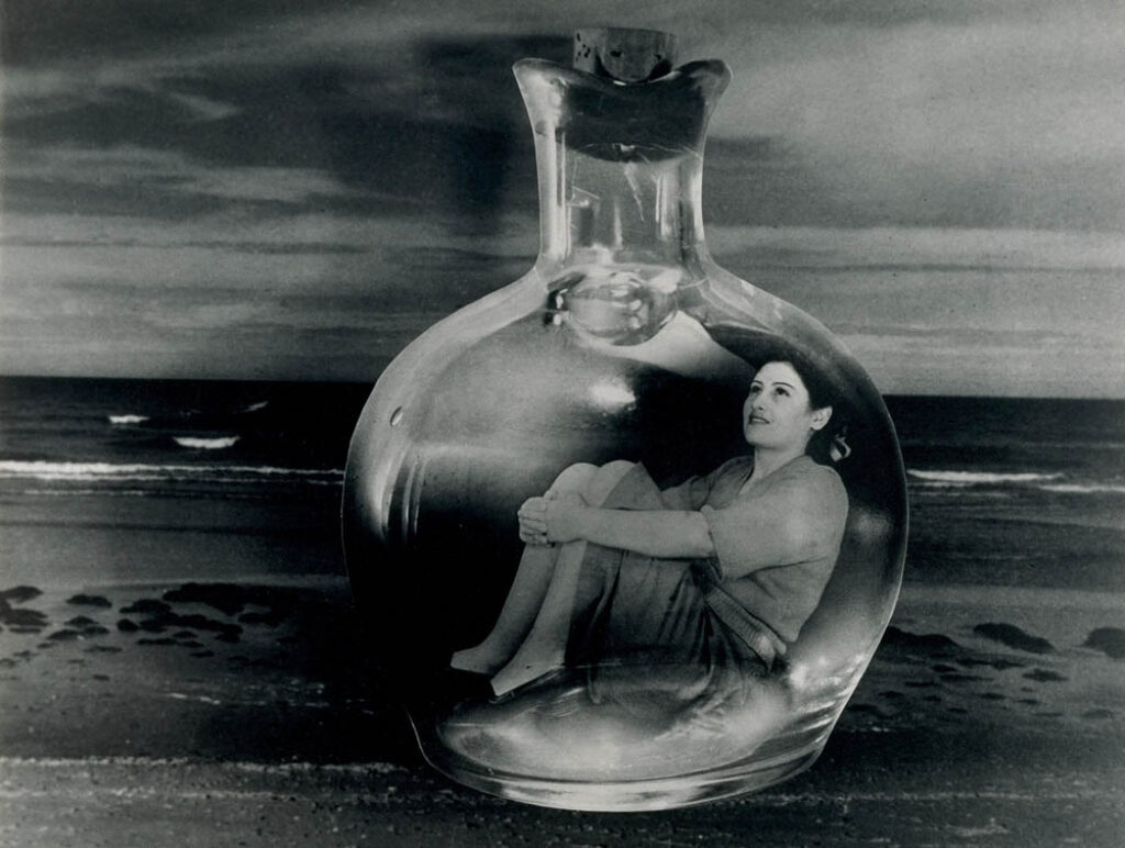 Grete Stern: "Botella de mar" (1950).