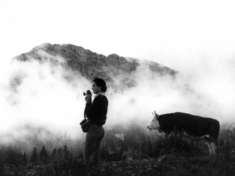 Henri Cartier-Bresson: "Martine Franck en Suiza" (1984).