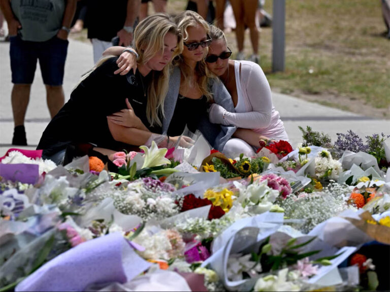 Homenaje a las víctimas del atentado terrorista en Sydney.