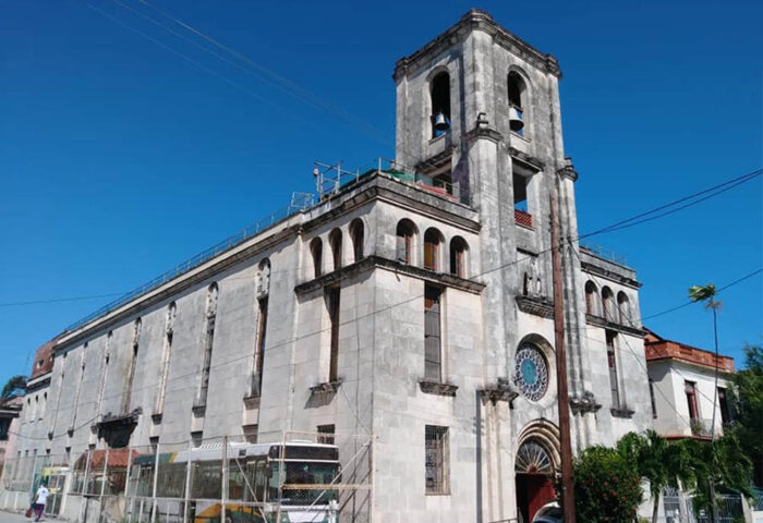 Iglesia de Nuestra Señora de la Medalla Milagrosa, en el municipio habanero de Santos Suárez.