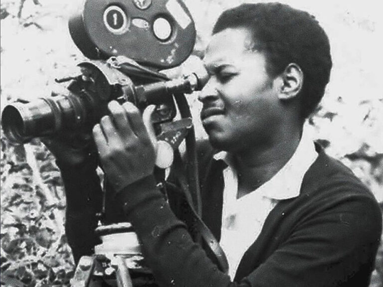 Nicolás Guillén Landrián (1938-2003), cineasta cubano.