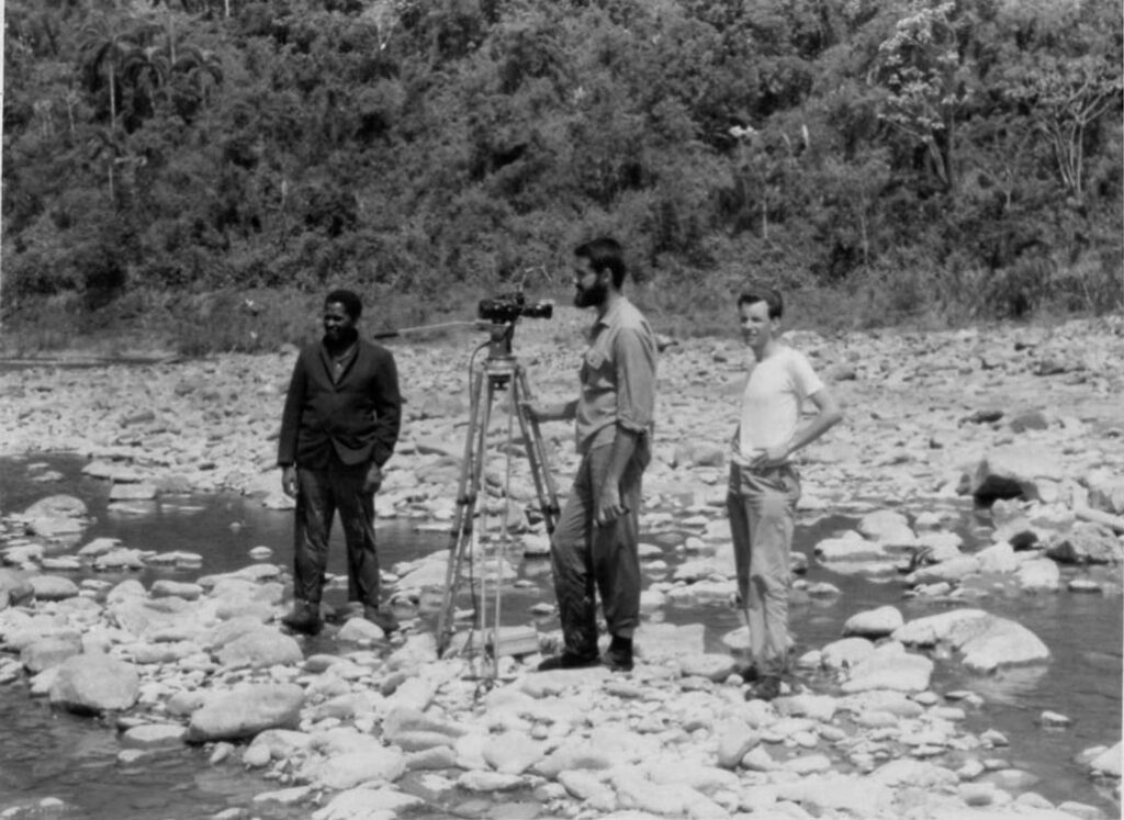 Nicolás Guillén Landrián y Livio Delgado en el rodaje de "Ociel del Toa". Foto: Napoleón Chávez