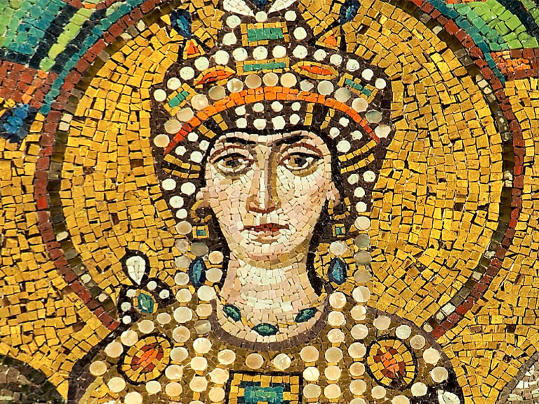 Representación de Teodora de Bizancio en un mosaico de la Basílica San Vital de Rávena, siglo VI.