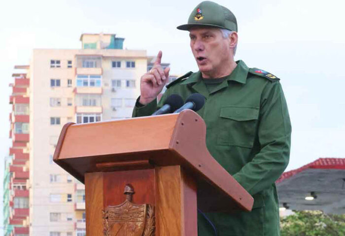 Díaz-Canel despide los restos de los militares muertos en Venezuela.
