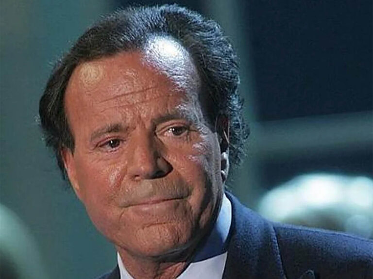 Julio Iglesias.