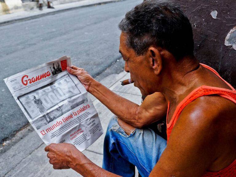 La prensa estatal es un instrumento para el control ideológico de la sociedad cubana.