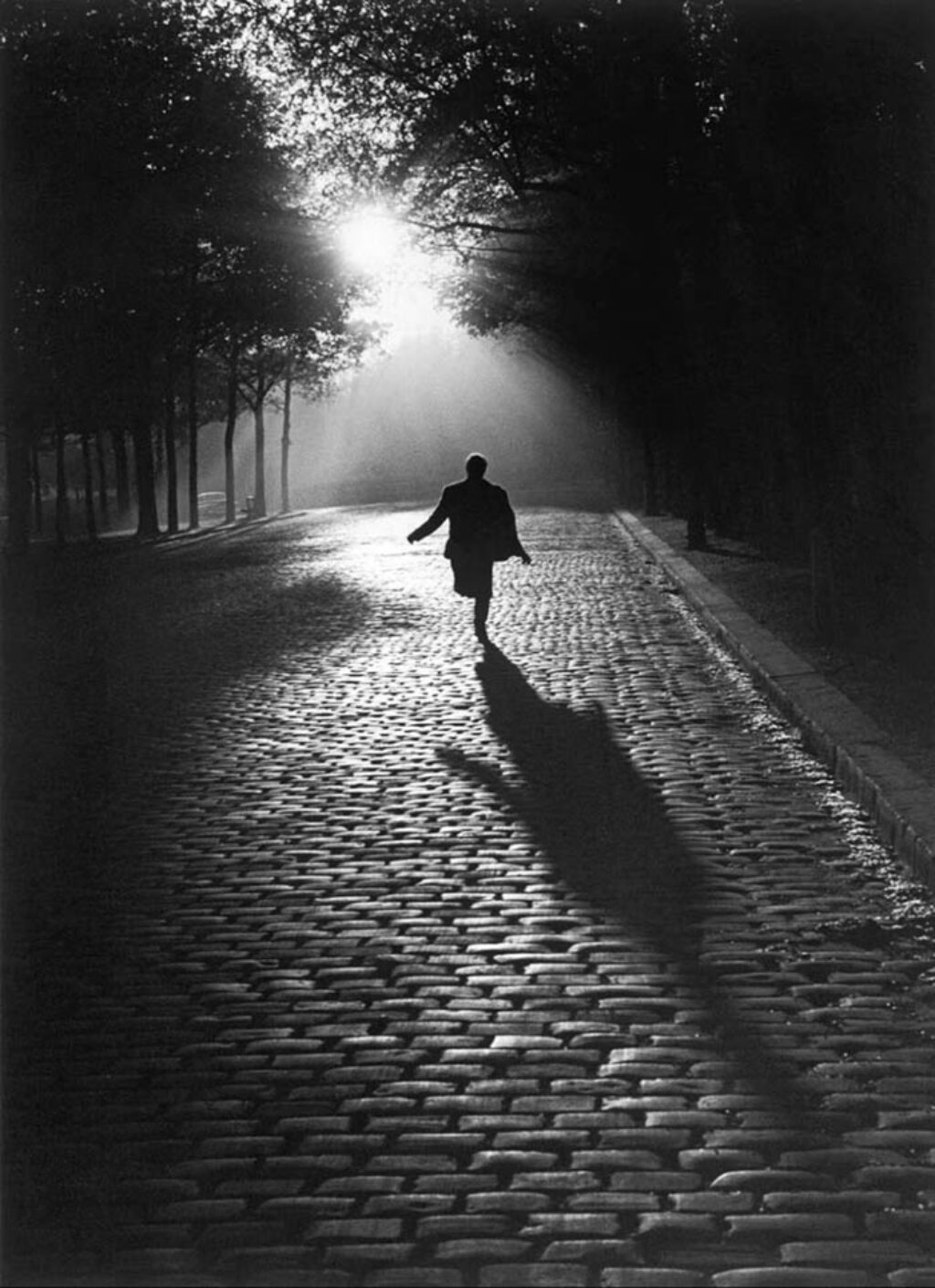 Sabine Weiss: "Hombre corriendo" (1953).