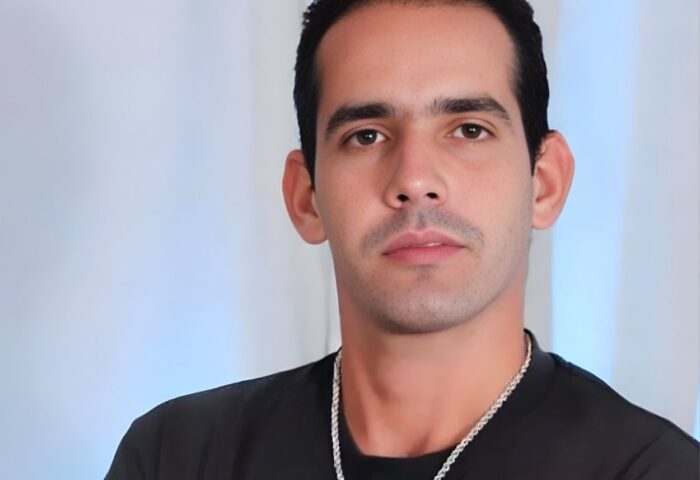 Profesor Ariel Martín Barroso.