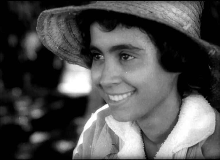 Fotograma de un documental filmado por Rosina Prado en Cuba.