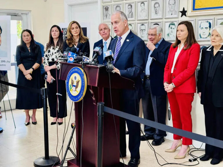 Mario Díaz-Balart en la conmemoración de los 30 años del derribo de Hermanos al Rescate.