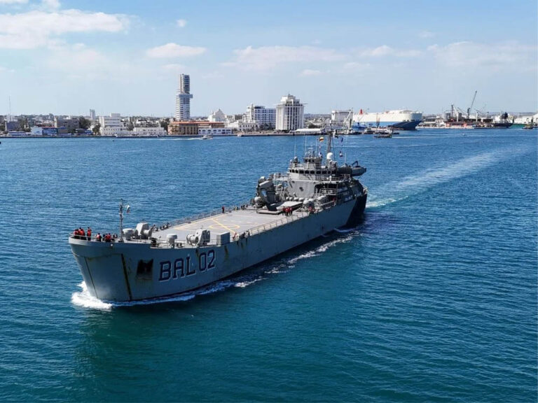 México envía ayuda humanitaria a Cuba.