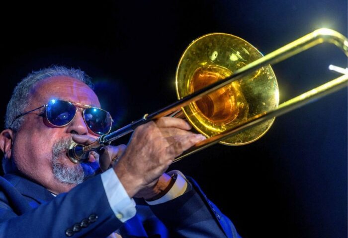 El músico Willie Colón.
