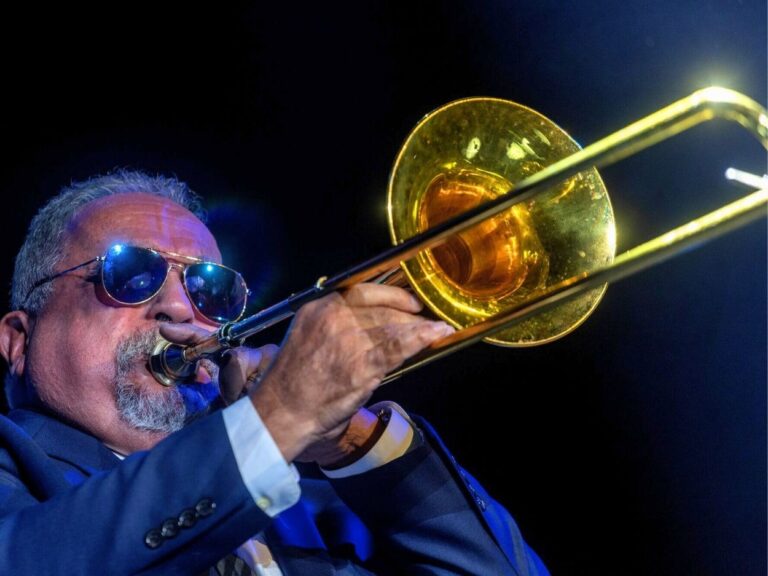 El músico Willie Colón.