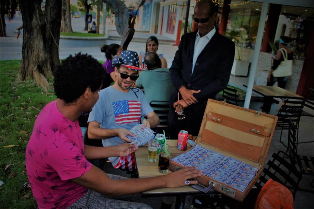 Obra: "Causa N.1 de 2019" de Luis Manuel Otero