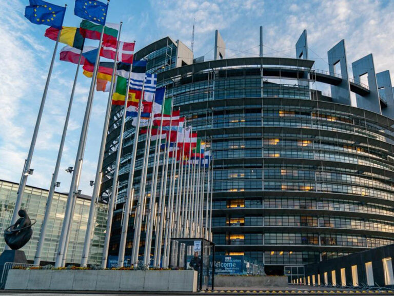 Sede del Parlamento Europeo. Foto: Gabor Kovacs