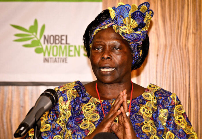 Wangari Maathai (1940-2011), Premio Nobel de la Paz.