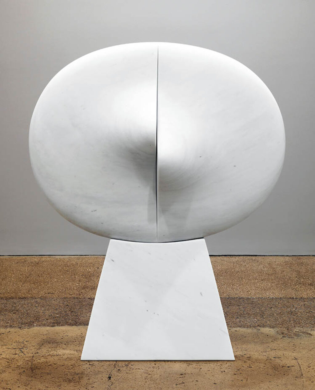 Zilia Sánchez: "Lunar blanco" (2000-2019).