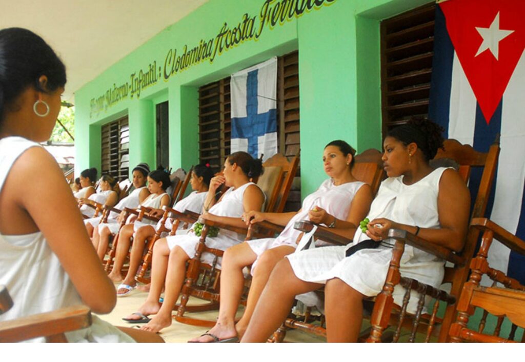 Embarazadas cubanas adolescentes.