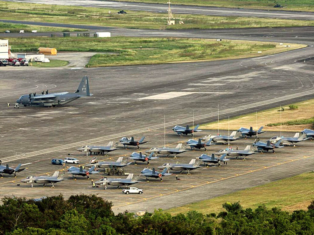 Escuadrón de Ataque de Cazas de Marines desplegado en Puerto Rico.