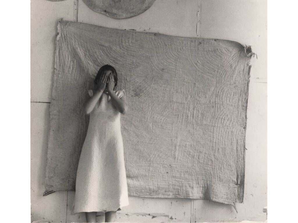 Francesca Woodman: "Providence, Rhode Island" (1976).