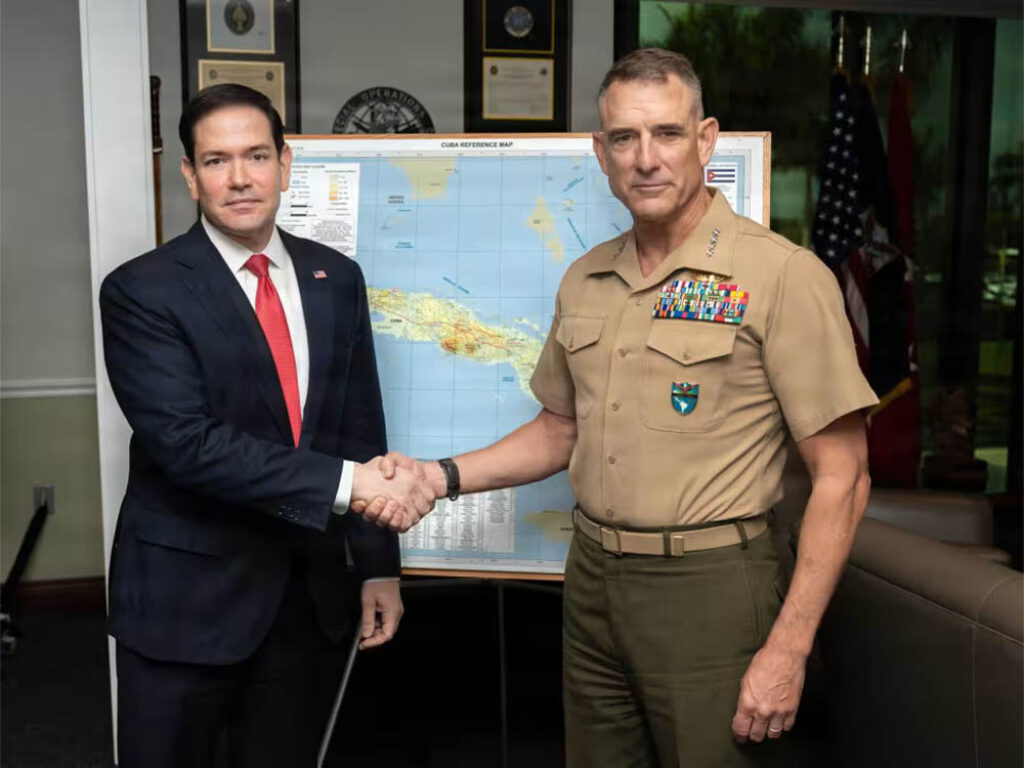 Marco Rubio junto al general Francis L. Donovan en la sede de SOUTHCOM, 5 de mayo de 2026.